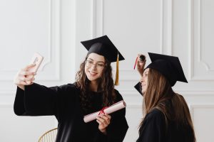 Why Internships Still Matter for Graduates
