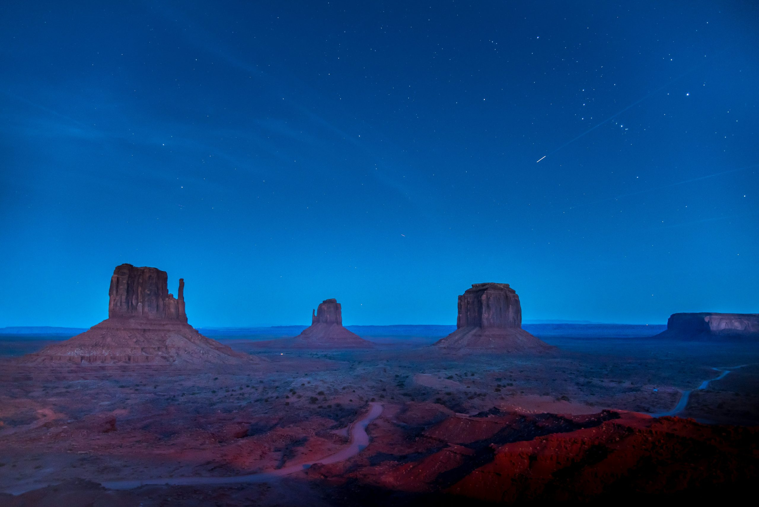 Desert Glamping: Luxury Meets Wild Solitude